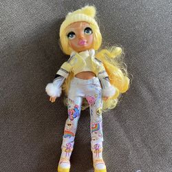 Rainbow High Winter Break Sunny Madison Doll