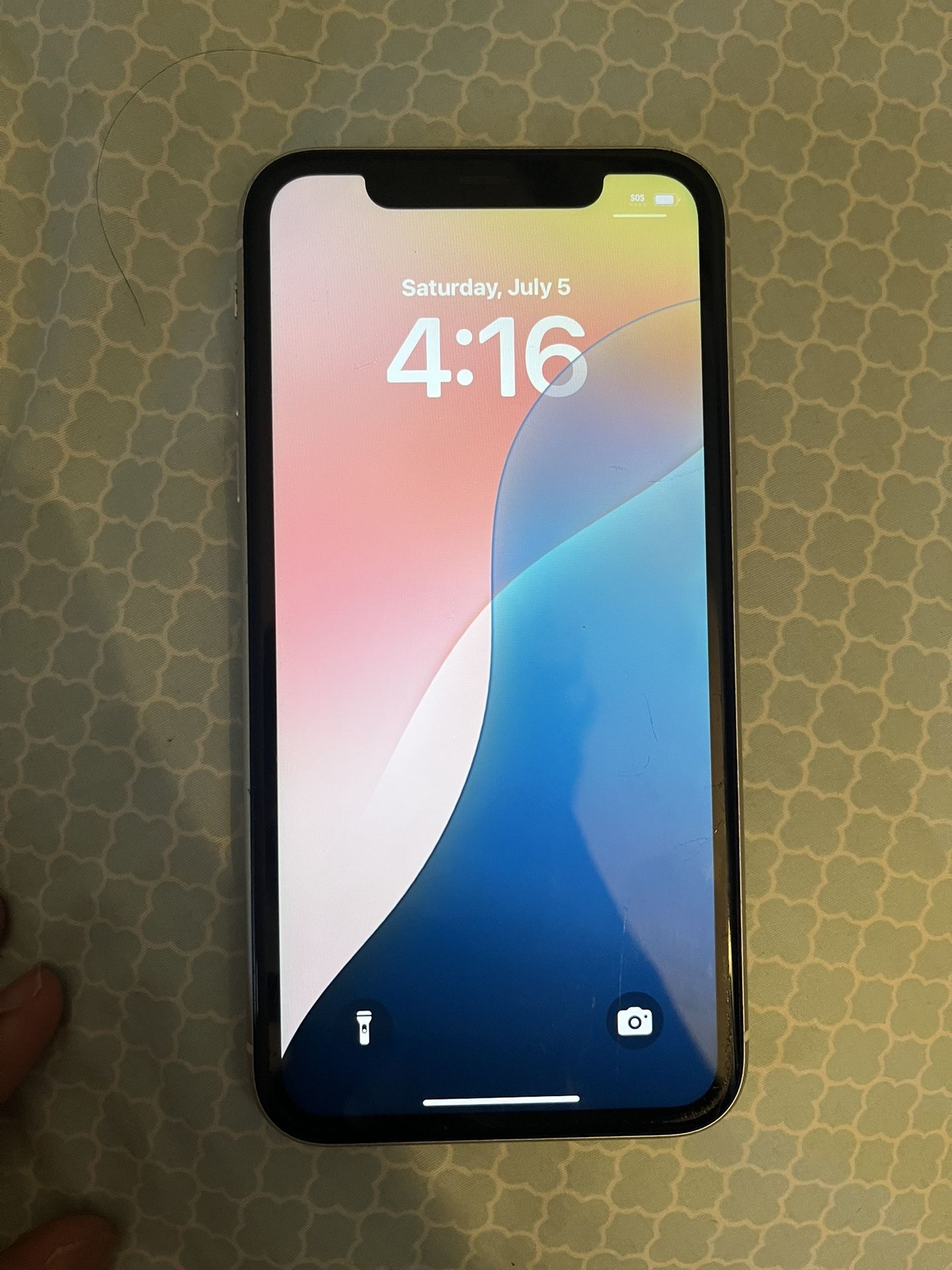 iPhone 11 **White** 64 GB