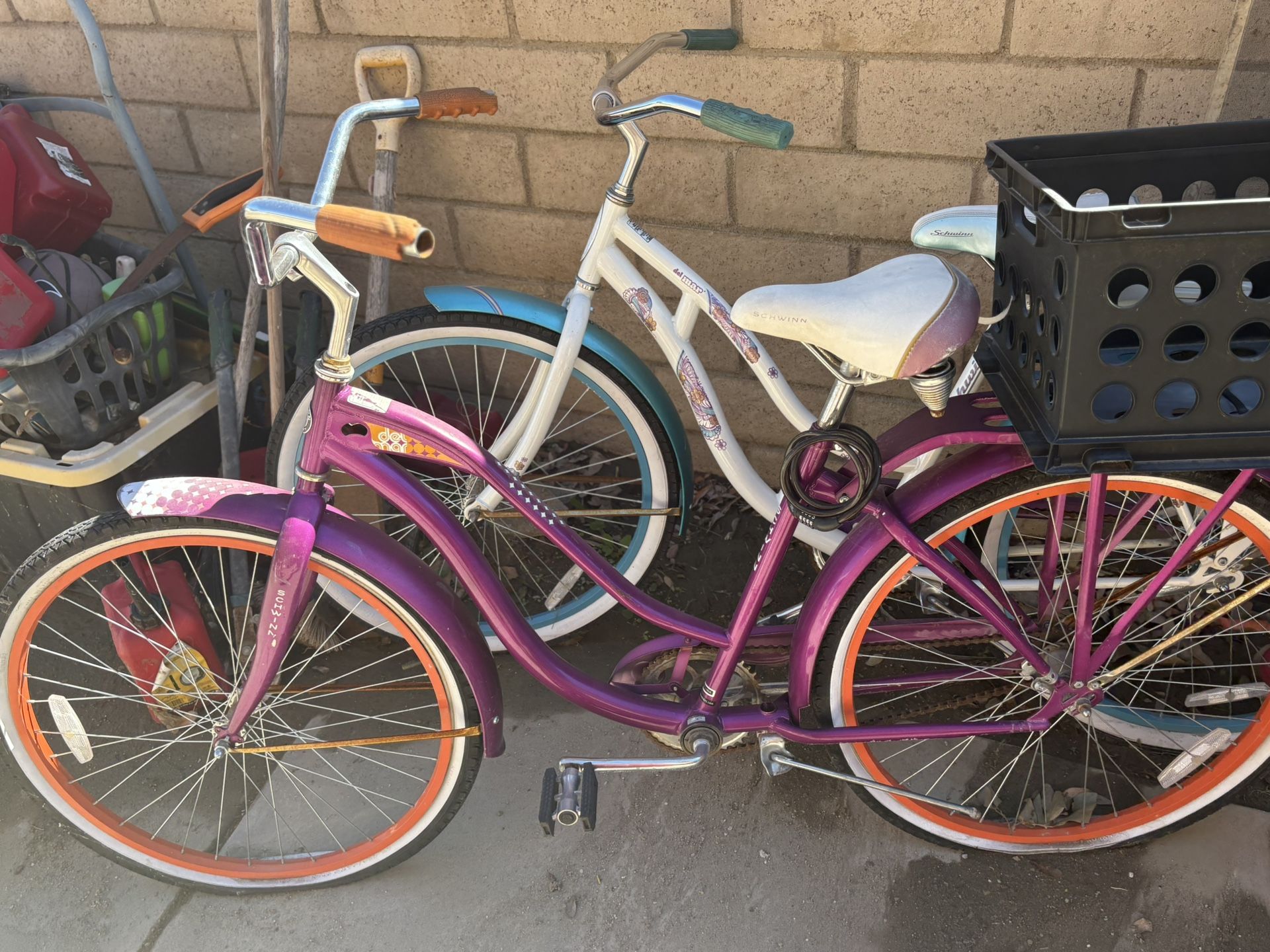 Schwinn Beach Cruiser