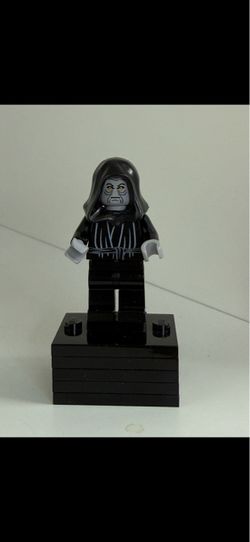 Lego Emperor Palpatine - Light Bluish Gray Head, Light Bluish Gray Hands