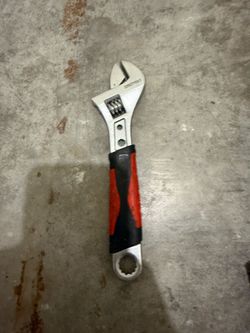 Adjustable wrench