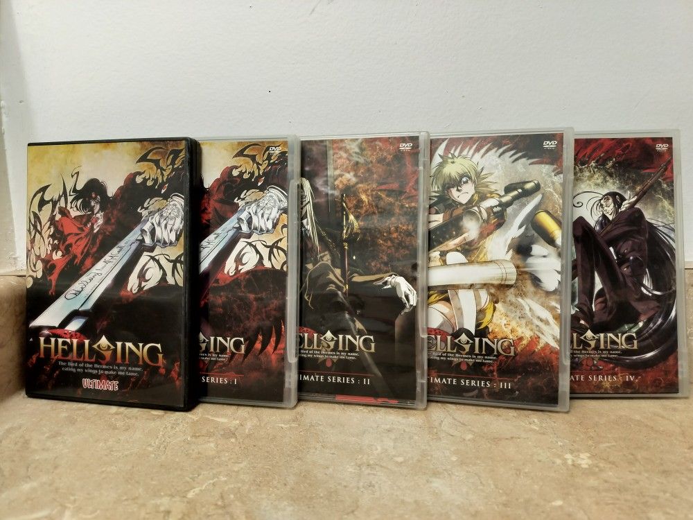 Hellsing Ultimate Series - Vol. 1,2,3,4 +1, DVD