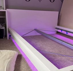 Bed & desk