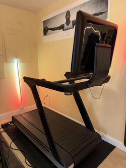 2024 Peloton Tread Plus in Very Good Condition with 51-200 Rides - Frederick, MD