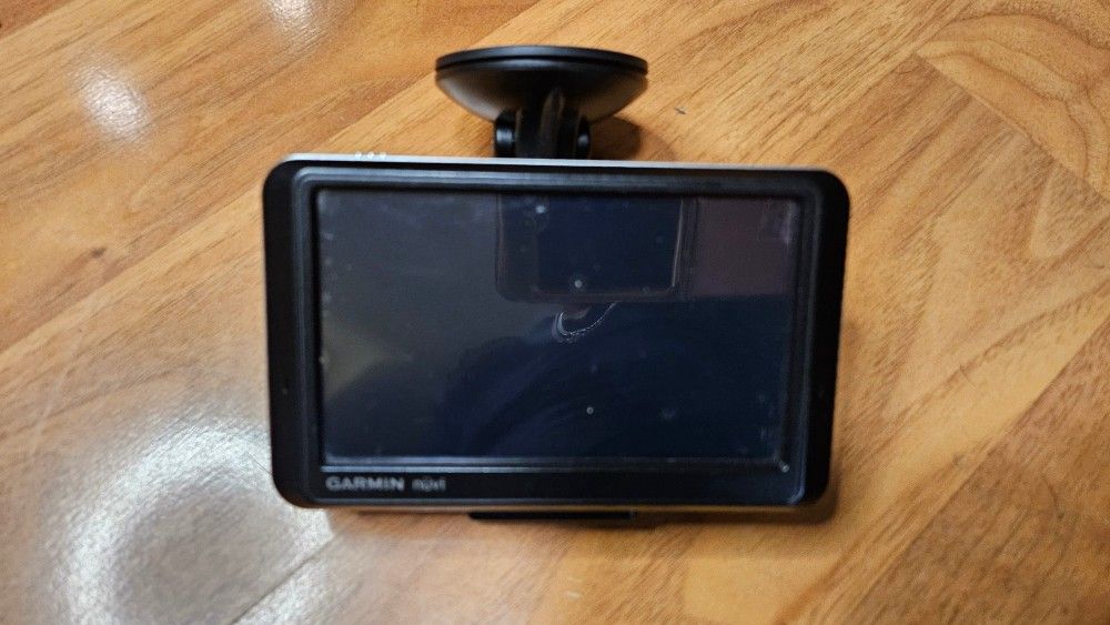 Garmin Nuvi 780 GPS Navigation 