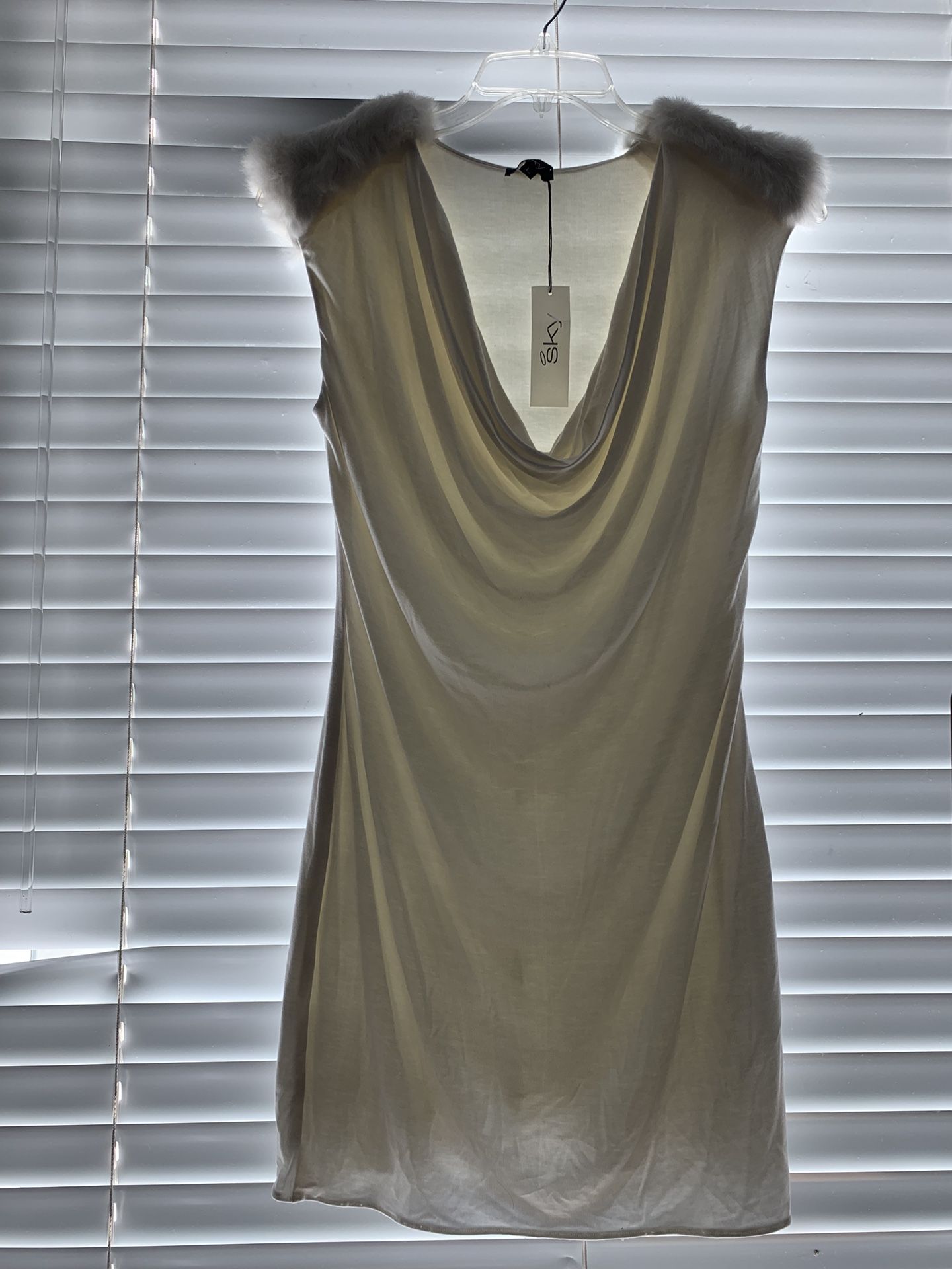 White body con dress