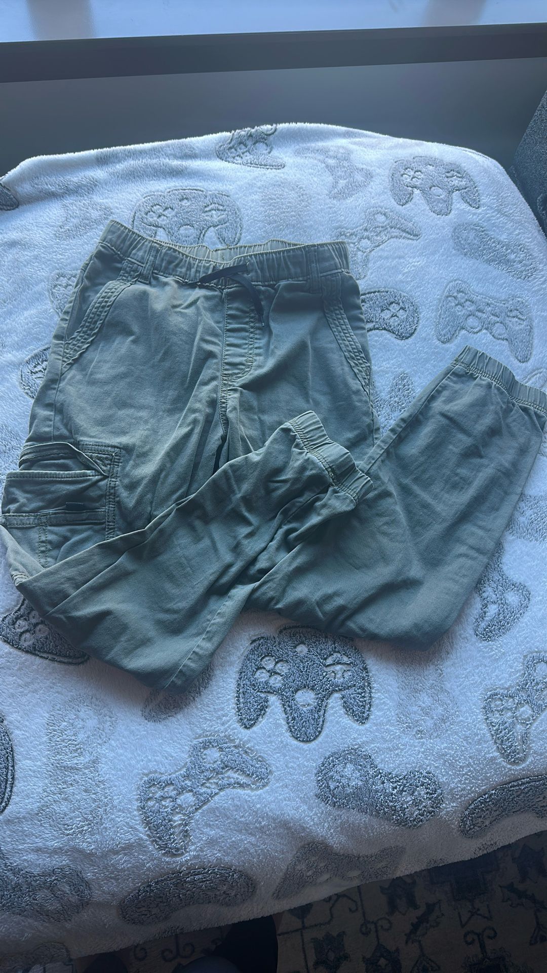Wrangler Army Green -Boys 14slim -$10