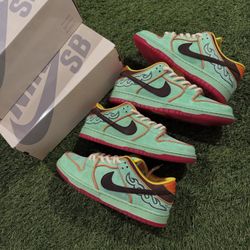 Nike SB Dunk Low Rodeo Tourmaline