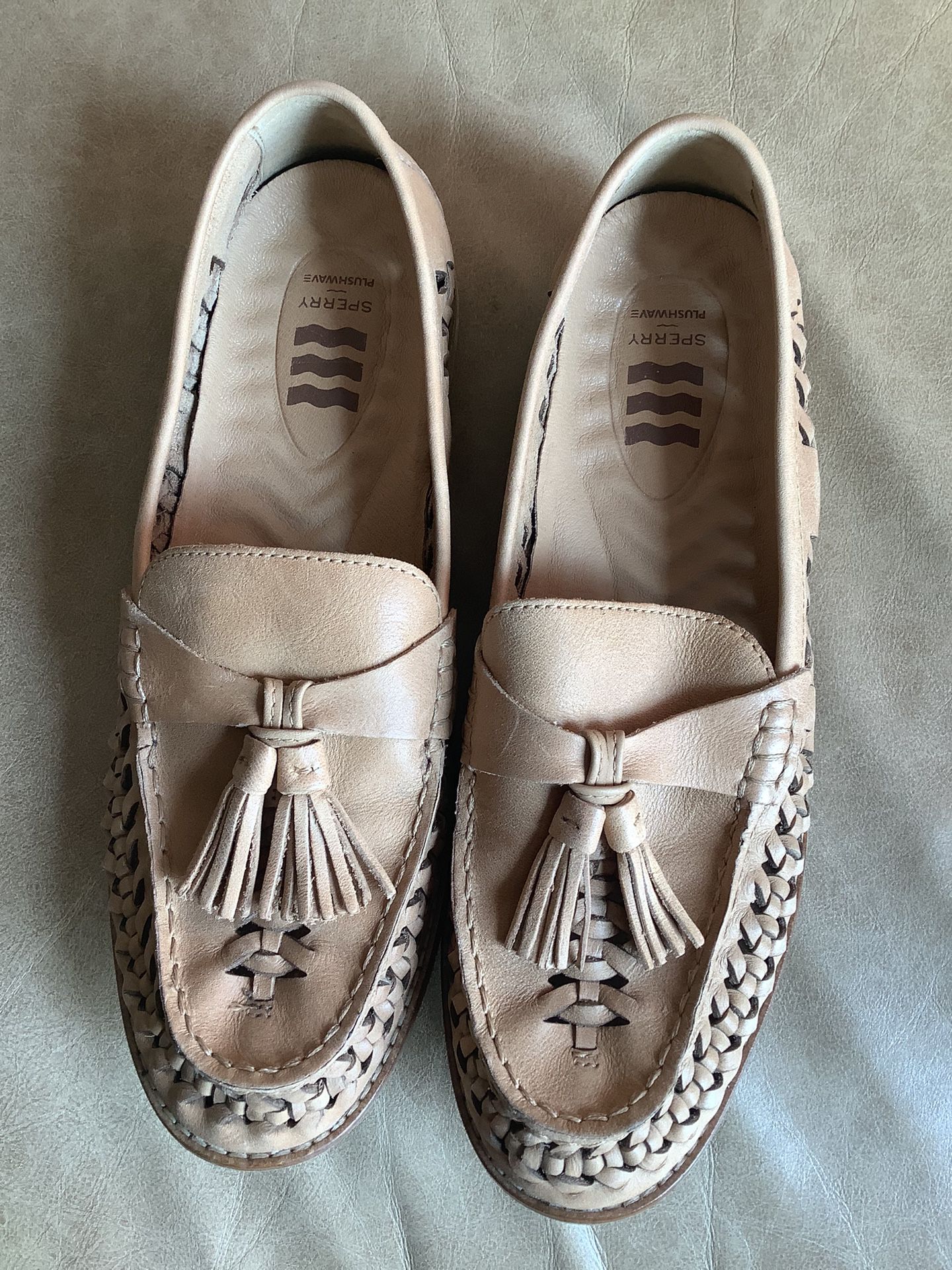 Sperry Women’s Seaport Penny Plush-wave Woven Leather Loafer Size 9.5