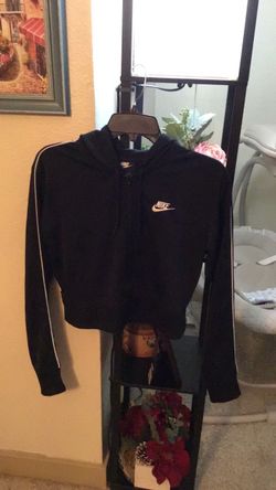 NIKE SWEATER SIZE S/P