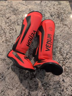 Venum Youth Hot Pink Guards Medium