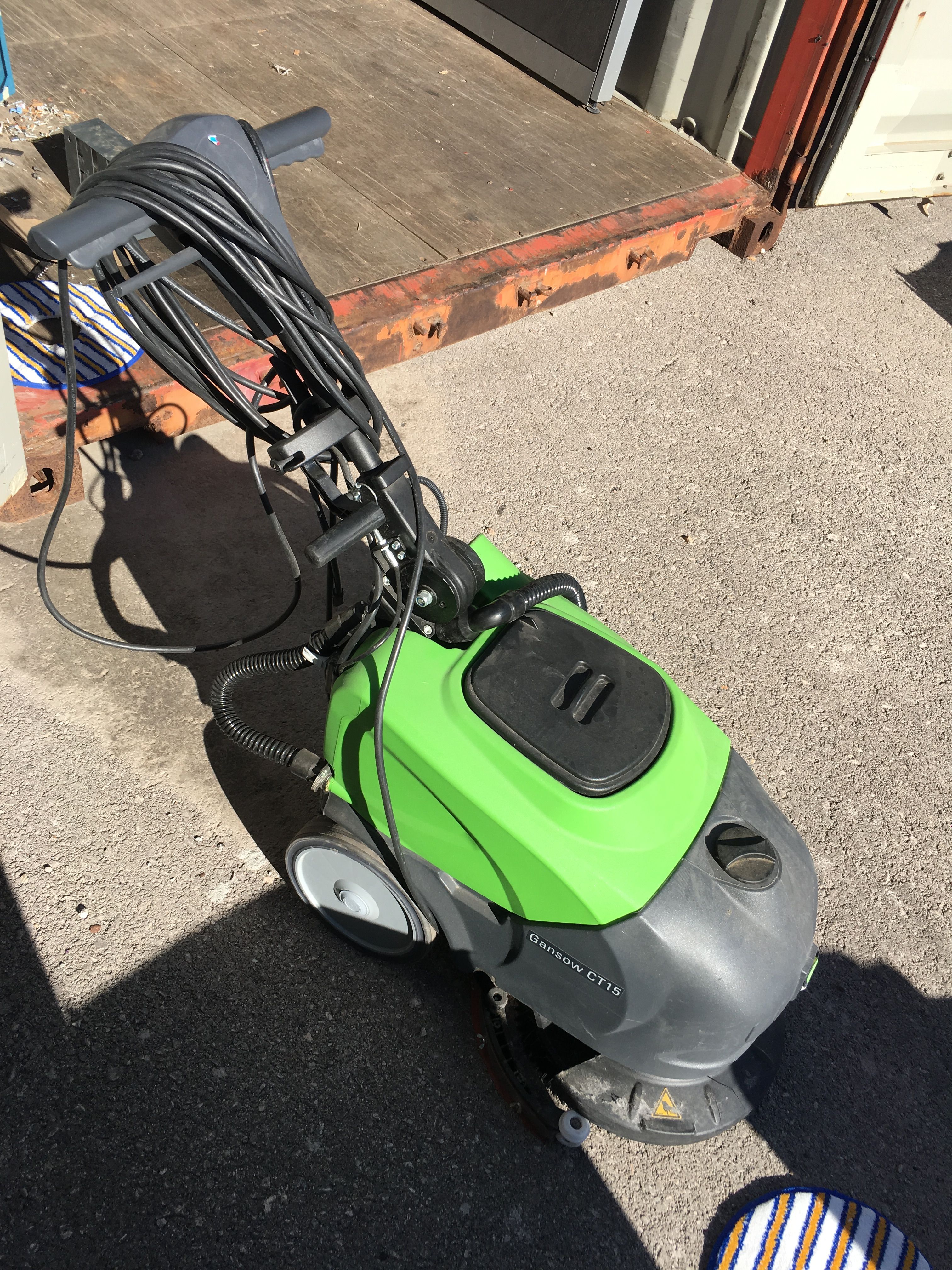 Pro floor scrubber IPC Gansow ct15 floor cleaning cleaner - $900 obo