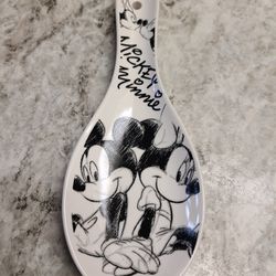 Brand New Disney Spoon Rest Mickey and Minnie Sketch Spoon Rest Original