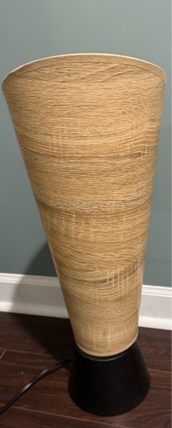 Table lamp
