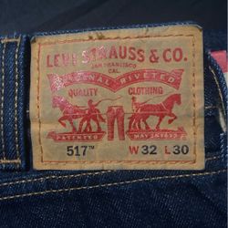 32x30 Levi’s Men’s 517 Bootcut Jeans