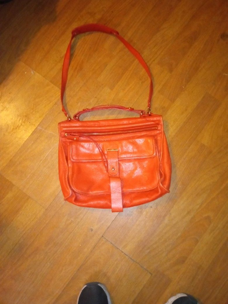 Leather Coral Tre Vero Purse