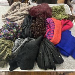 Mixed lot 12 womens scarves 