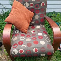 Sitting Chair 