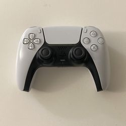 PS5 controller