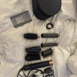 New Dyson Airwrap Set