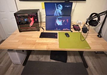 Desk ā 72ā x 36ā Solid Wood Butcher Block Electric Standing Sit Stand Desk