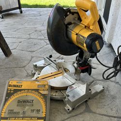 DeWALT