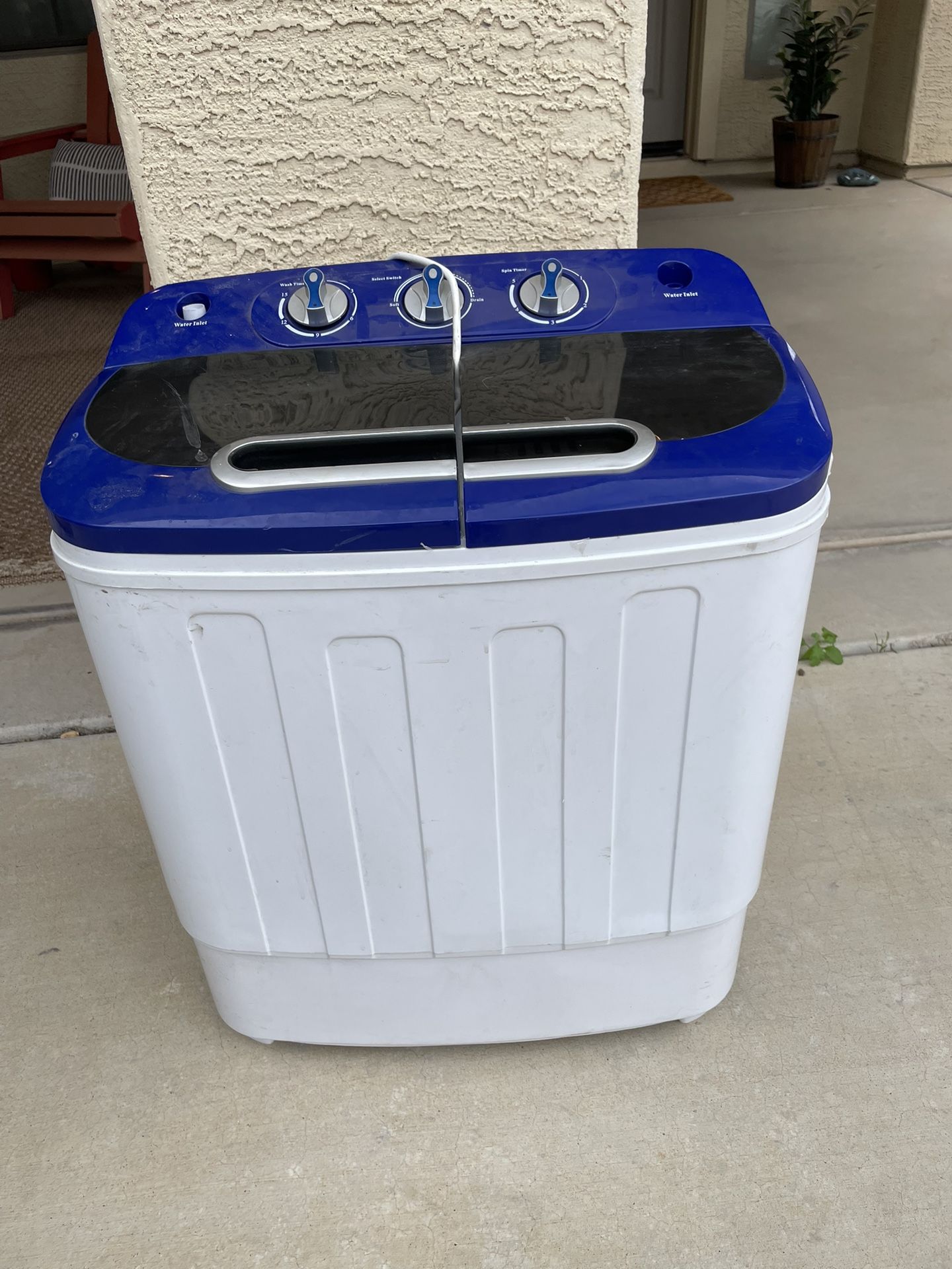 This lot includes three used Bradley ditch bag catchers in blue and black vinyl, along with three inner tubes, a rope, a carabiner, and a small bag of