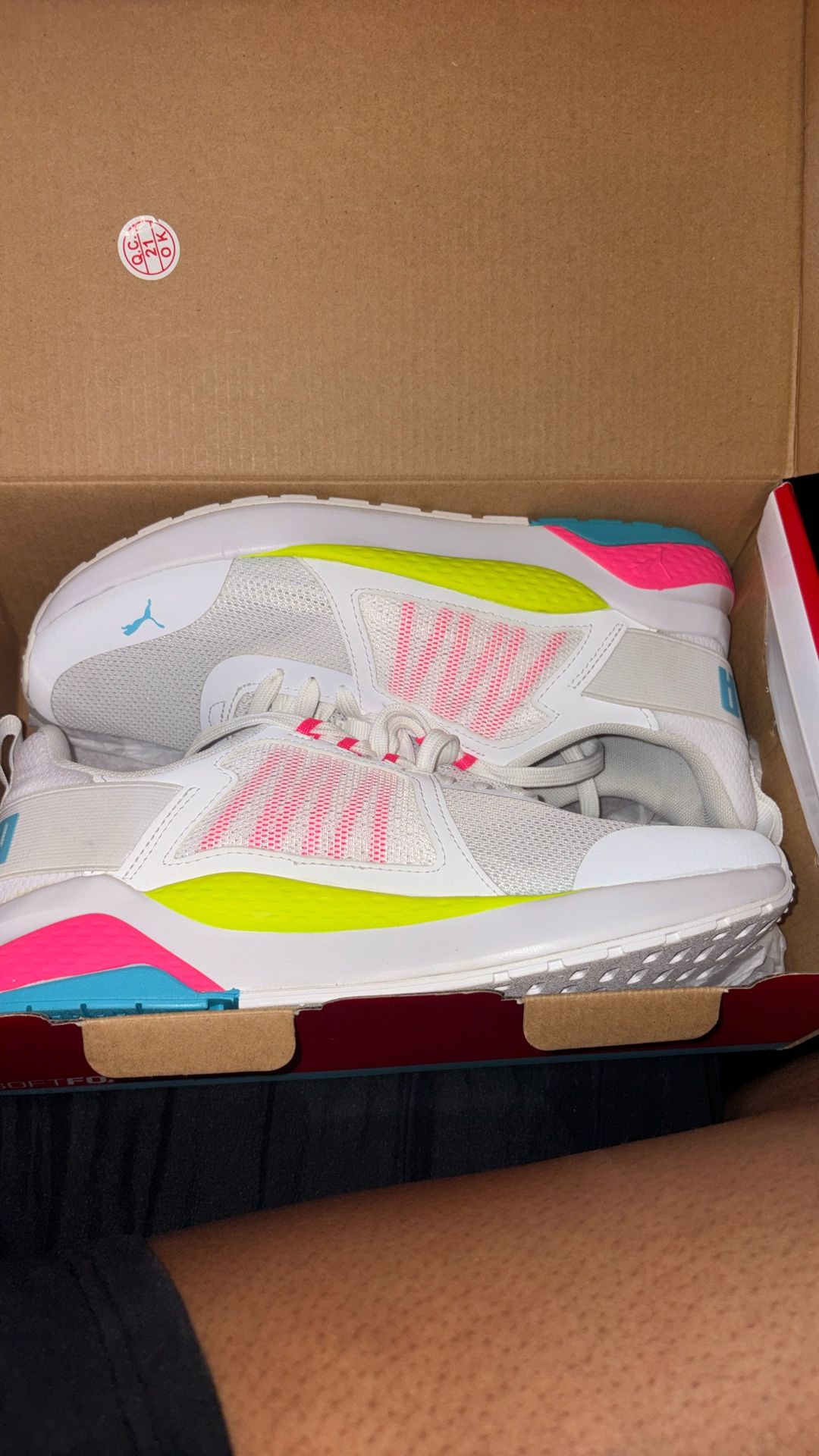 Soft Foam Pumas - Wmns Size: 9