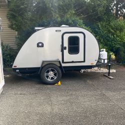 2020 Braxton Creek Bushwacker L 17x Tear Drop Camper