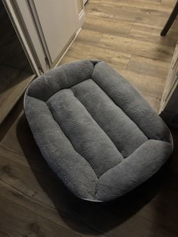 Large Plush Dog Bed - New