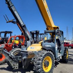 10,000 # Pound 10K Reach Forklift Telehandler Gradall - 2015 Gehl RS10-55-