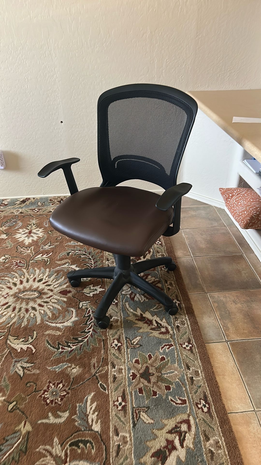Adjustable Office Chair