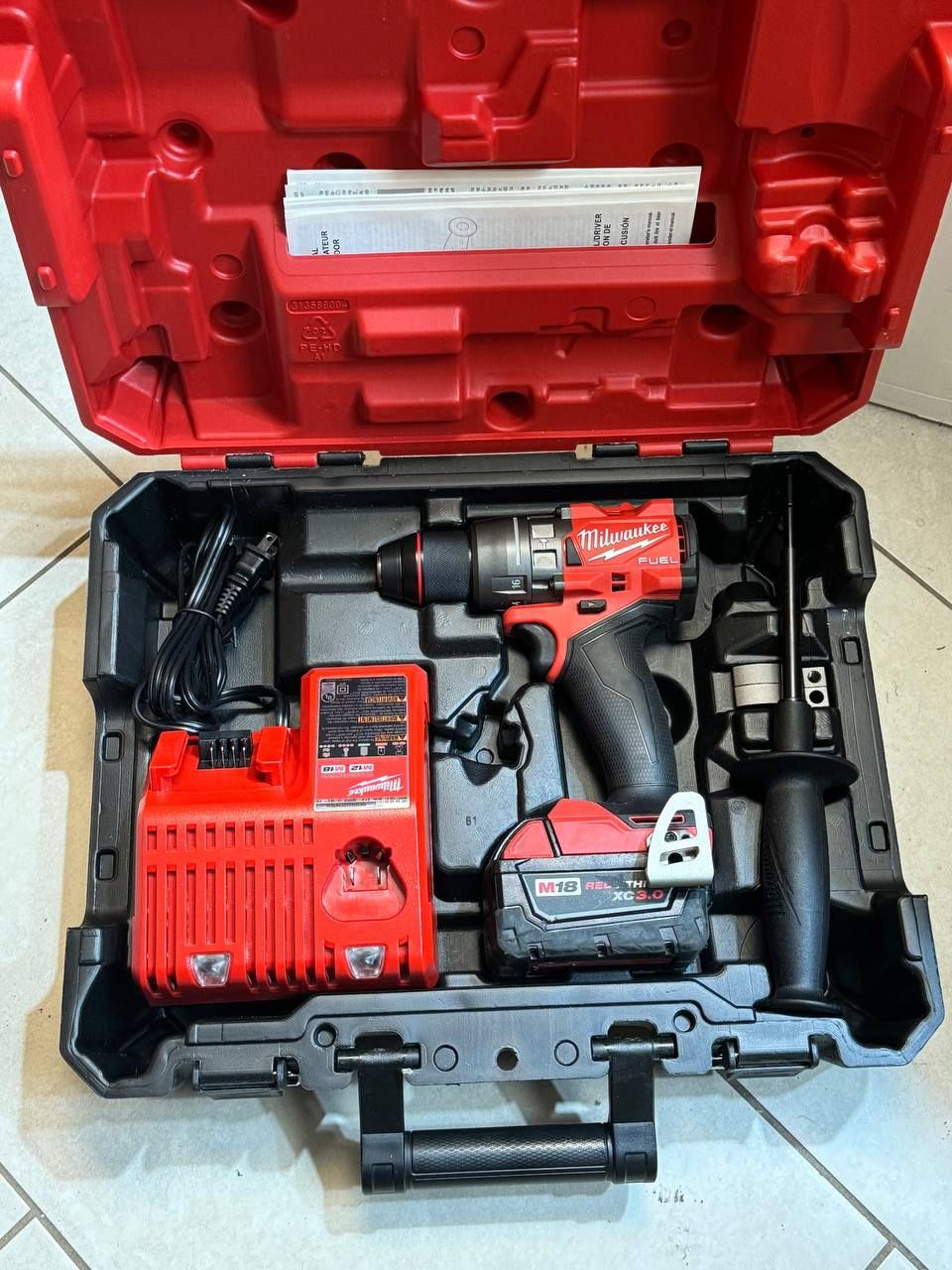 Milwaukee 2904-20 M18 FUEL 1/2" Hammer Drill Driver Kit&case/battery/charger Set