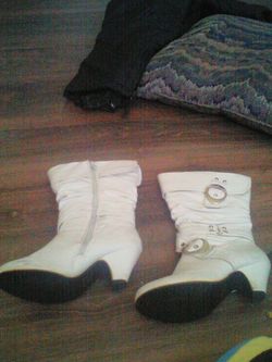 Girls Boots Size 2