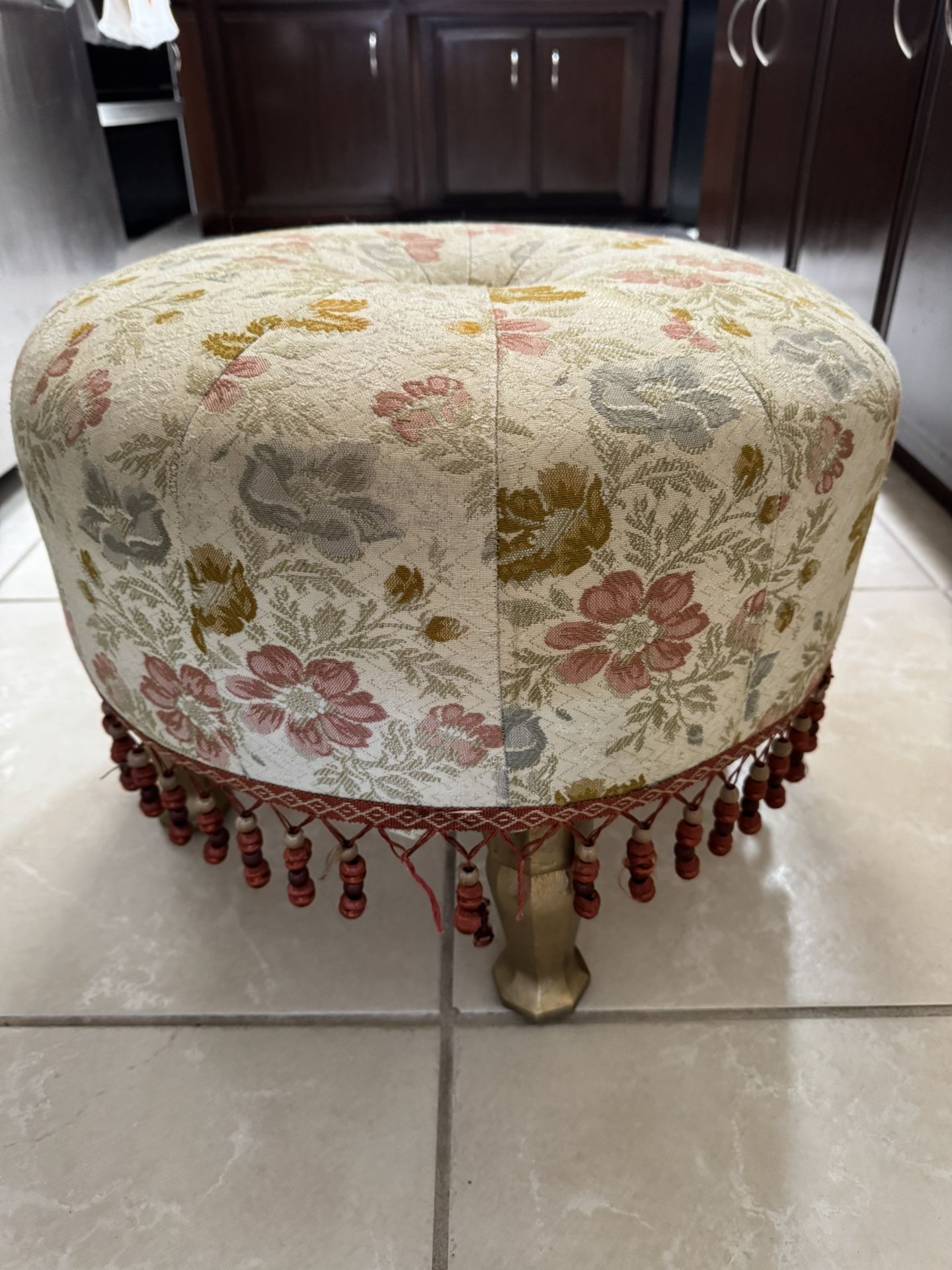 Stool : Chair : High 14” : Diameter20”