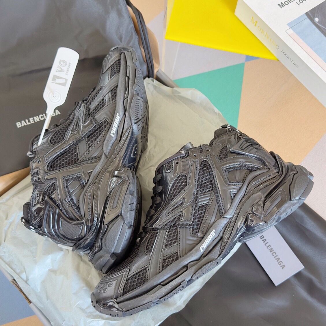 Balenciaga Menโs Sneaker With Box 2026 New