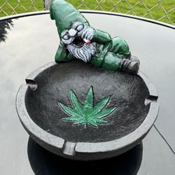 The Party Gnome Statue