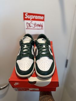 Nike Dunk Low “Michigan State”