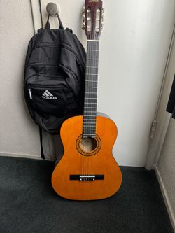 Lauren LA100C 39 inch Acoustic Guitar