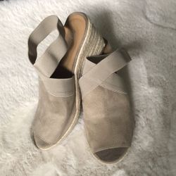 Women’s Heels Sandals Size 8 / New 