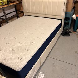 Full Size Bedframe