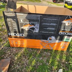 Exclusive

RIDGID
12 Amp 8 in. Blade Corded Wet Tile Saw with Extended Rip