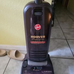 Classic Hoover Vacuum U115-900