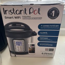 Instant Pot Smart WiFi Crock-pot Brand New 