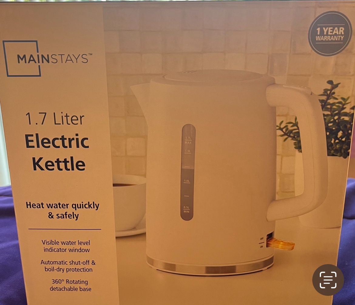 Mainstays White 1.7 Electric Kettle
