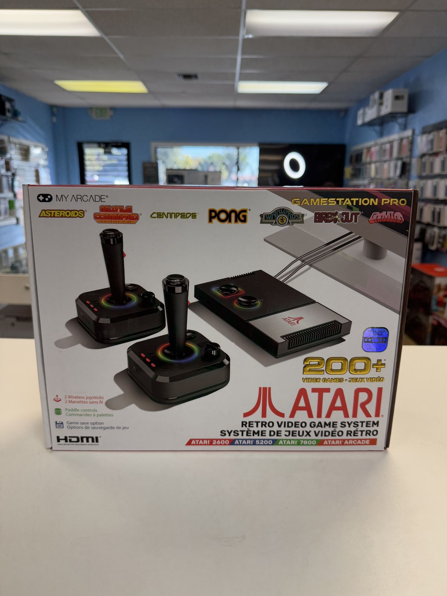 Atari Gamestation Pro with 2 Joysticks and 200 Games