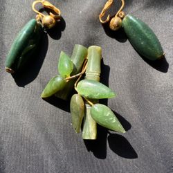 A Set Of Really Old Brooch And Earrings! Gift For The One Special!