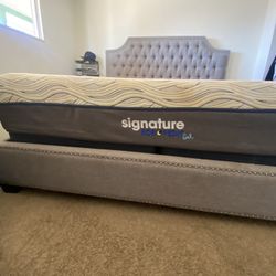 Bed Mattress And Bed Frame 