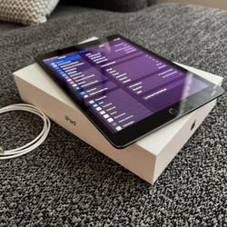 Apple iPad 64GB (9th Gen)