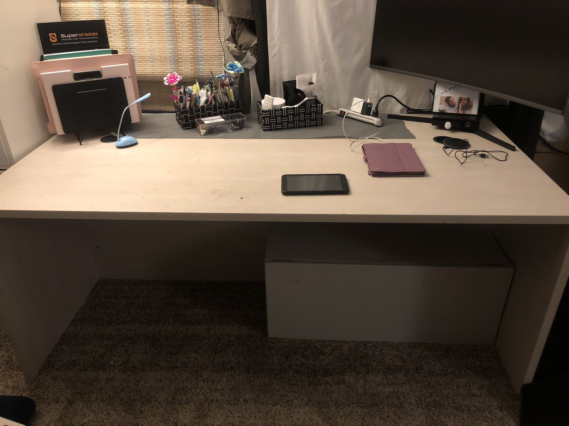 Big Desk